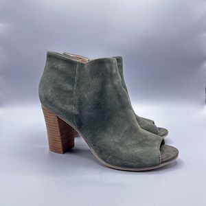 STEVE MADDEN Womens 'Paulina' Olive Suede Peep Toe Ankle Boot Sz 8